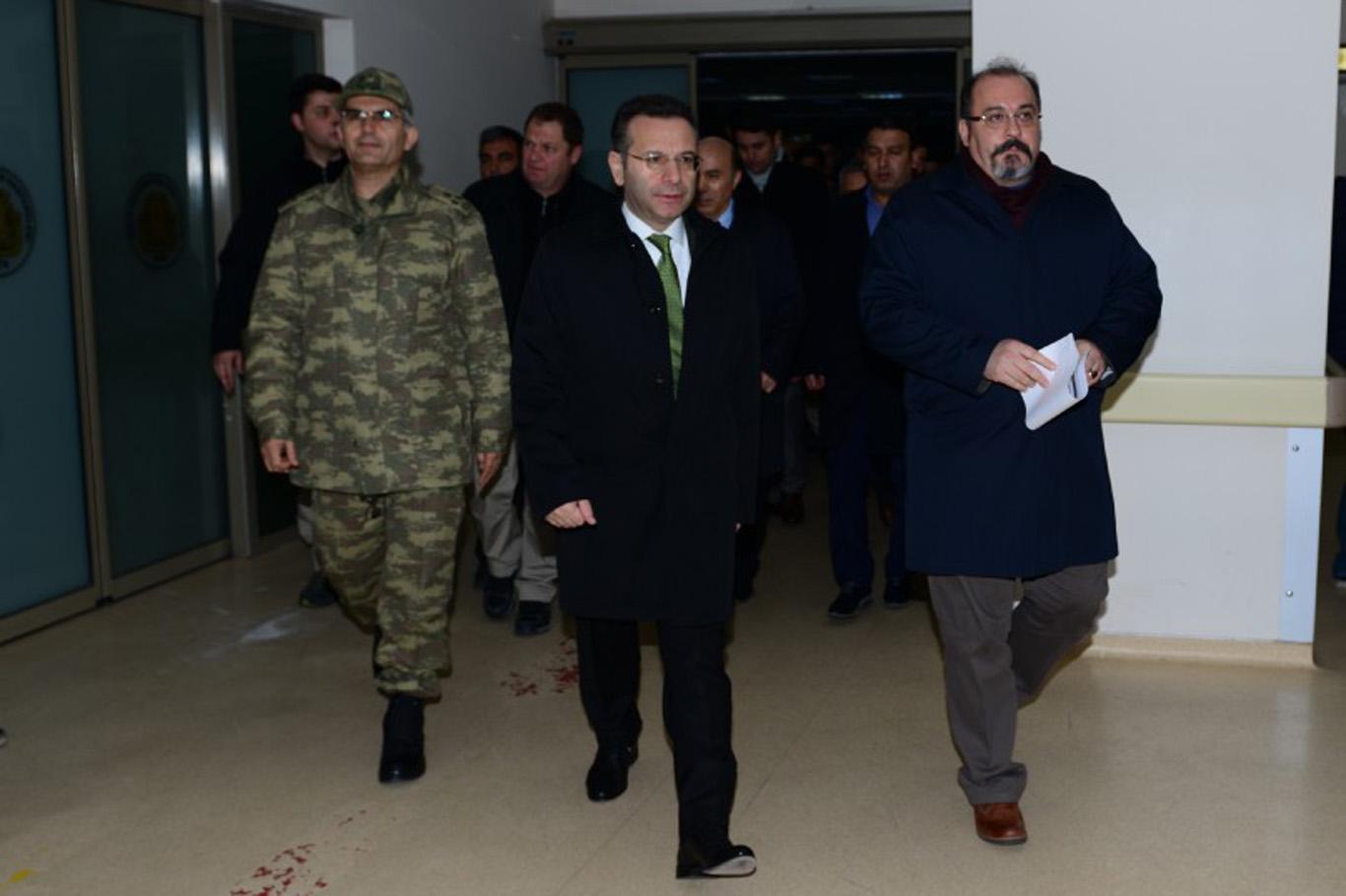 Vali Aksoy saldırıda yaralanan polisleri ziyaret etti